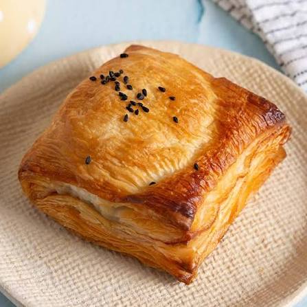 Chicken Puff 1pc