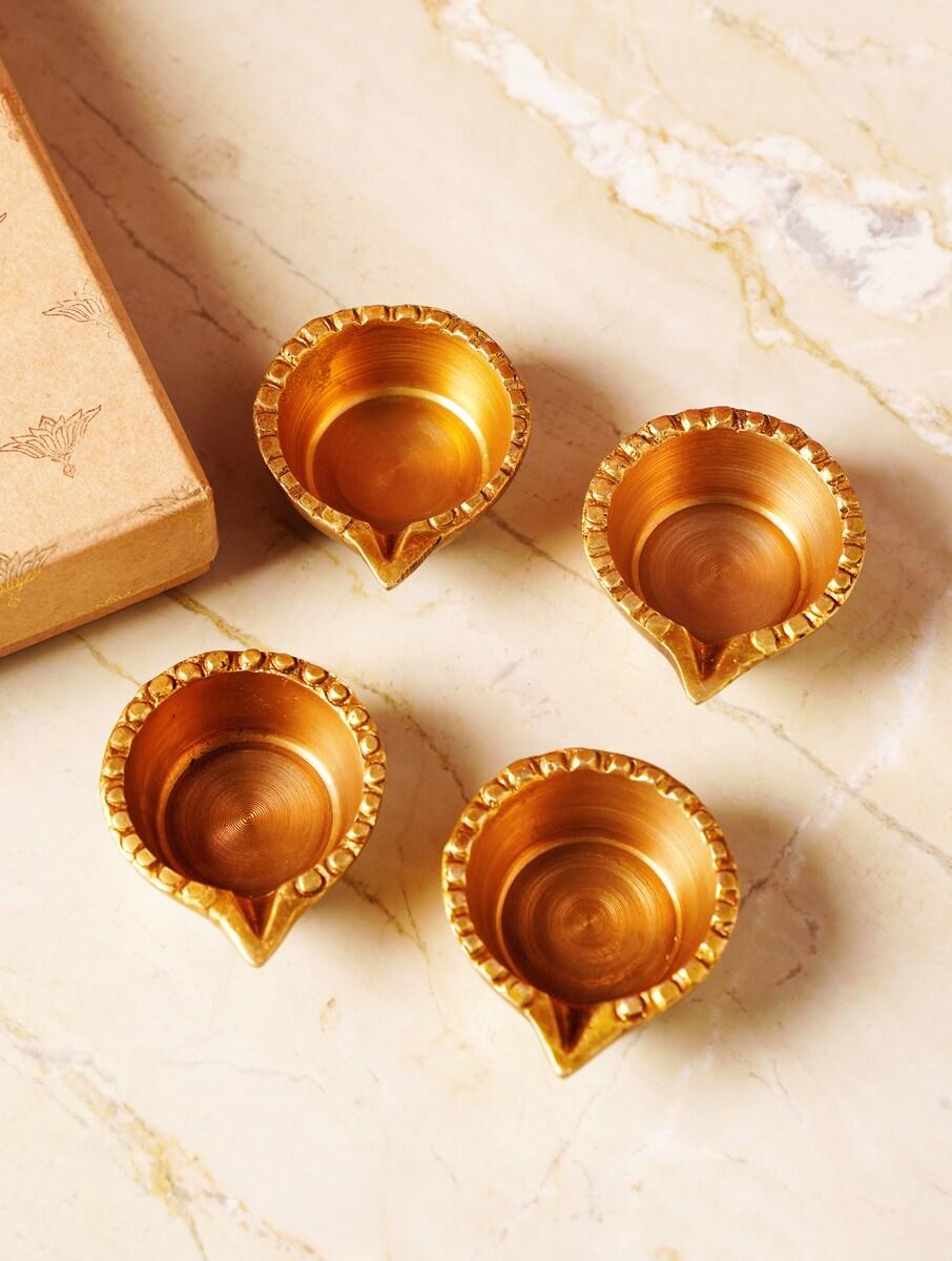 Kr Copper Gold Diya - P 4pc