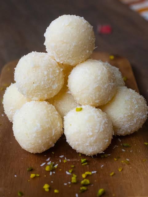 Coconut Ladoo