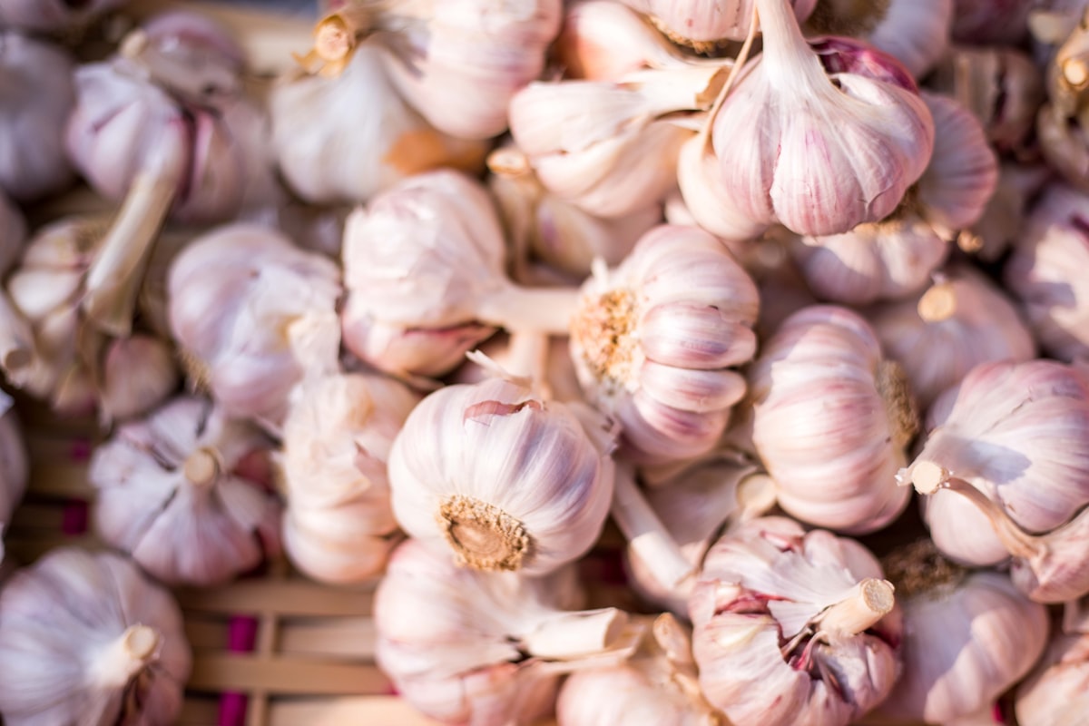 Garlic Loose Per LB